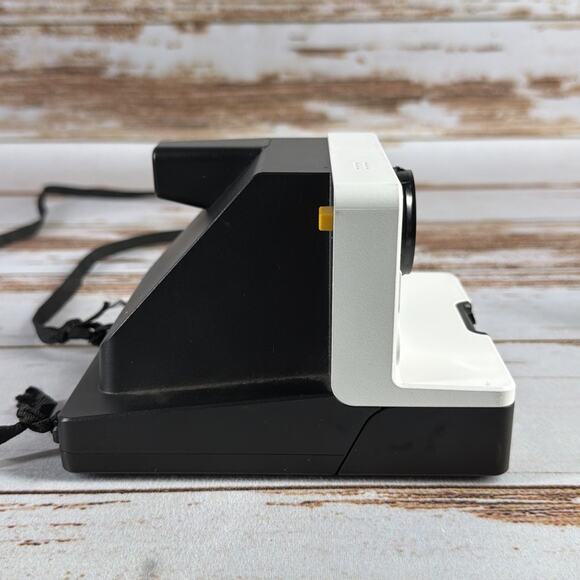 Polaroid One Step 2 I-Type Instant Camera White - Tested Works No Lens Ring - Picture 3 of 4